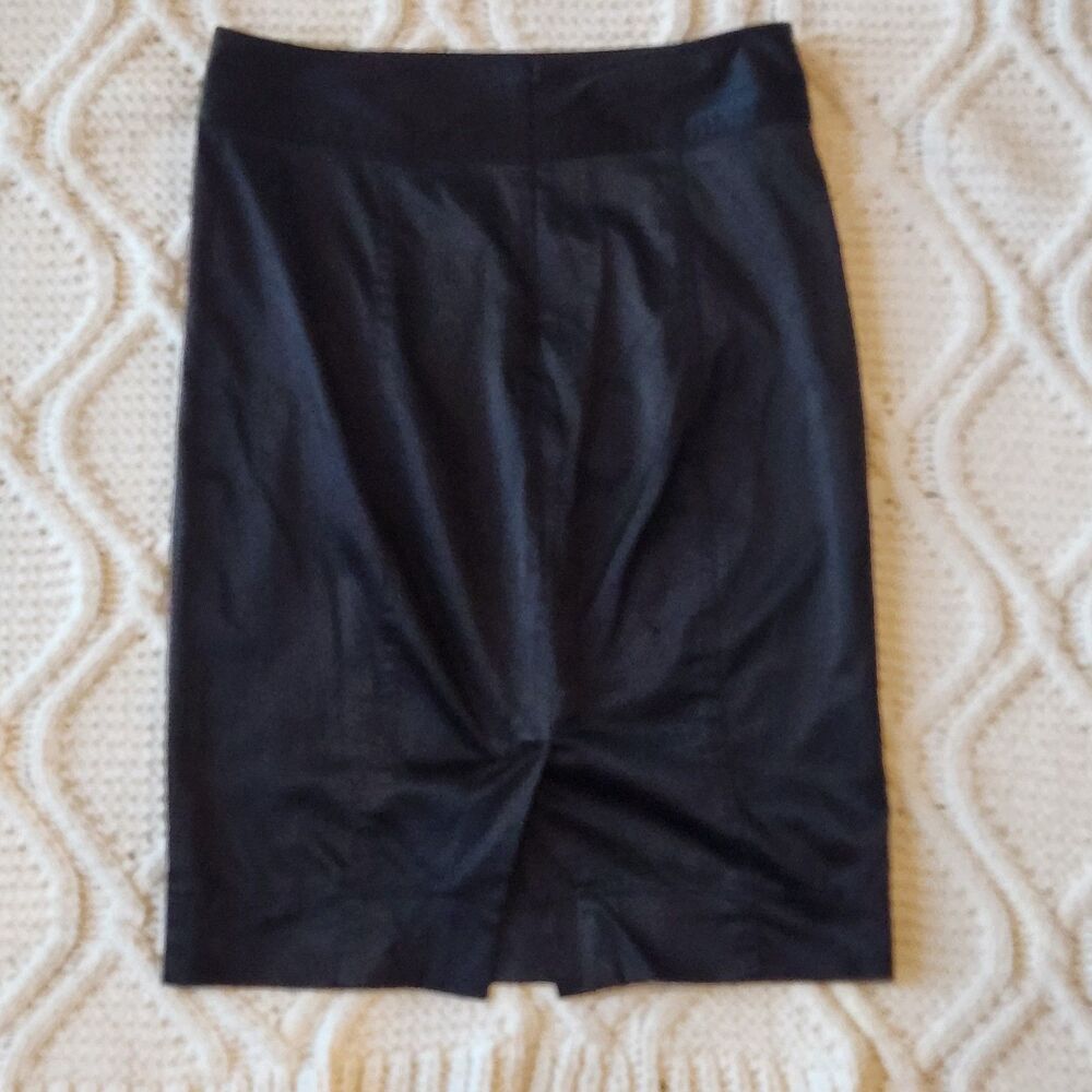 Forever 21 Black Satin like Knee Length Skirt Size M